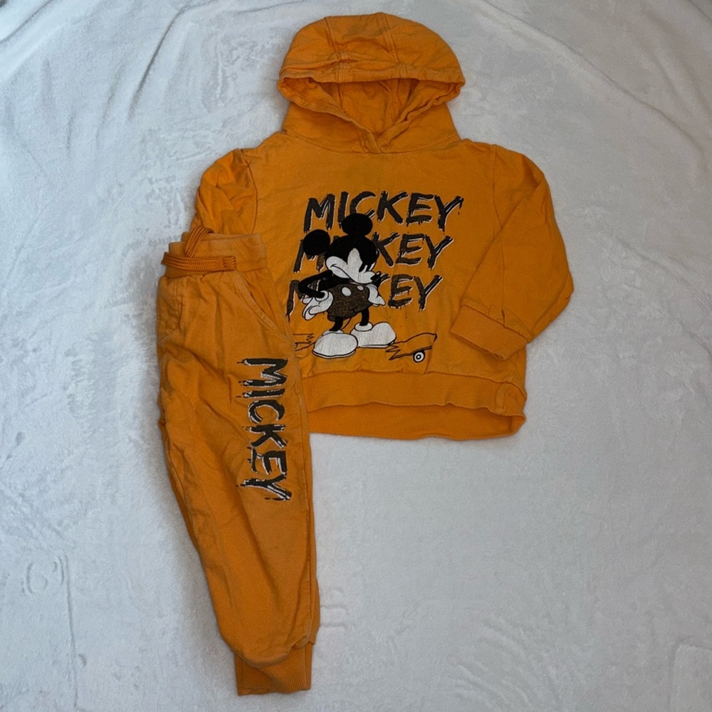 Disney Mickey Mouse matching sweat set 18-24 months